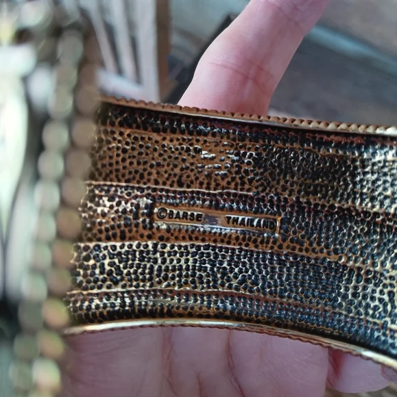 VINTAGE BARSE GOLD PLATED CUFF GORGEOUS SZ OS FITS MOST RARE UNISEX